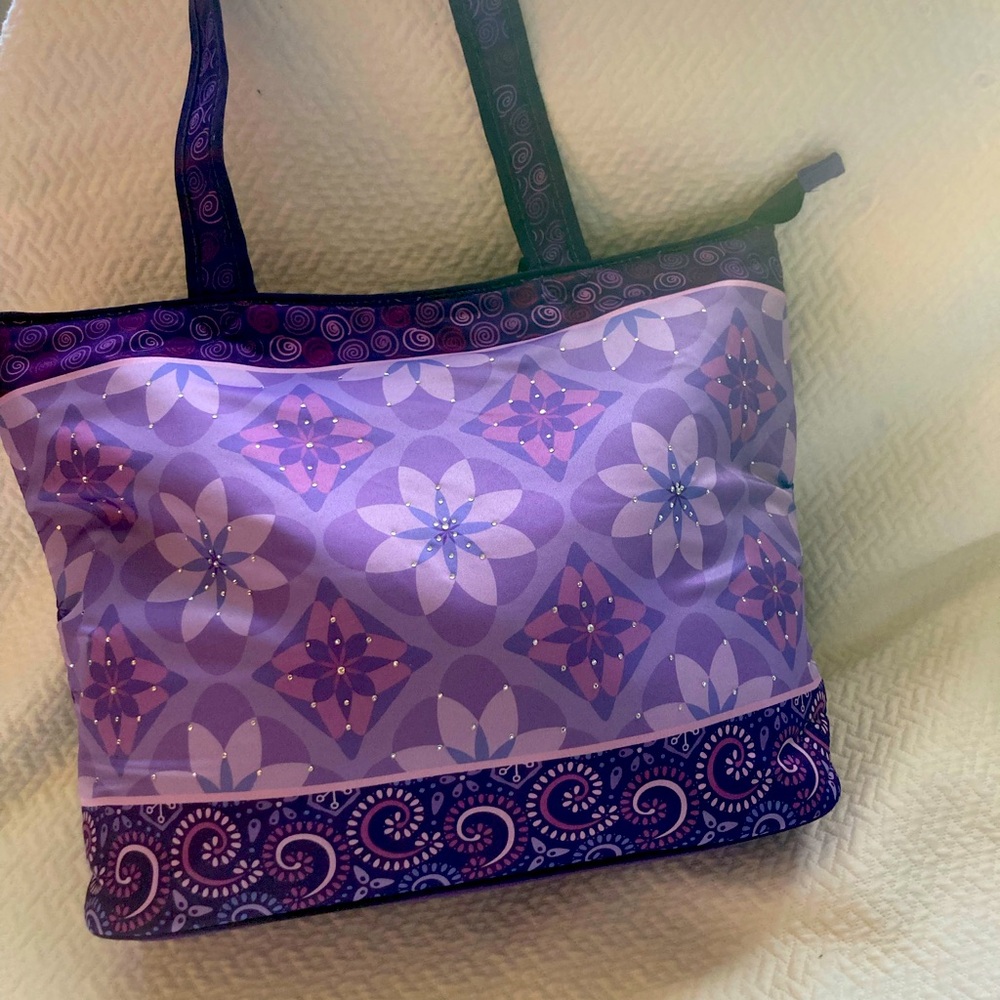 Tote bag
